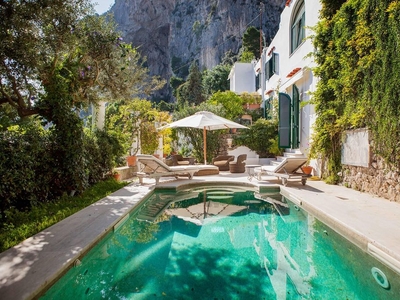 Prestigiosa villa di 300 mq in vendita Capri, Italia