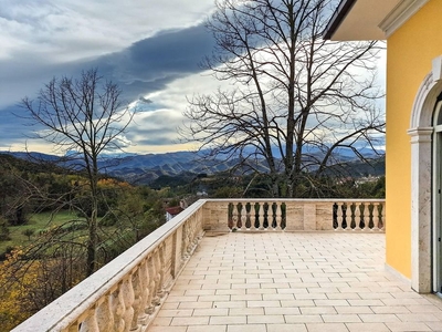 Villa di 760 mq in vendita Venarotta, Italia