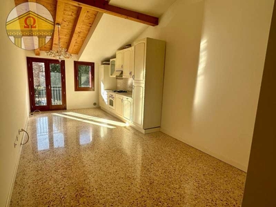 Appartamento in Vendita ad Villorba - 163000 Euro