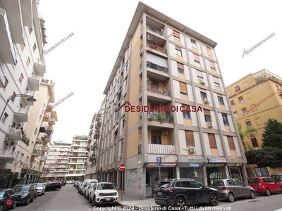 Appartamento in Vendita in Via Vincenzo di Marco 19 a Palermo