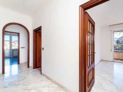Appartamento in Via Fasce 4, Genova, 5 locali, 2 bagni, 115 m²