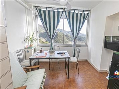 Appartamento - Più di 5 locali a Voltri, Genova