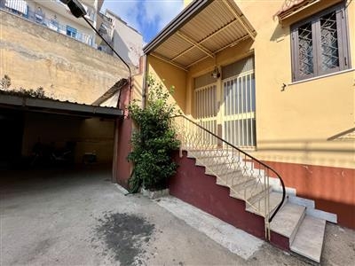 Appartamento - Trilocale a Vicaria, Napoli