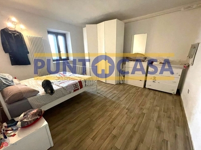 Casa Bi/Trifamiliare in Vendita in Frazione Varano Alta 4 a Teramo