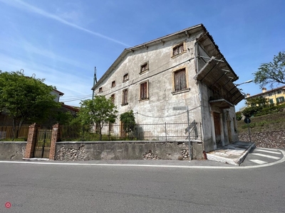 Casa indipendente in Vendita in Via Testi 1 a Castelnuovo del Garda