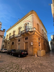 Casa indipendente in Via San Francesco, Galatina, 17 locali, 3 bagni