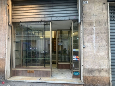 Negozio/Locale commerciale in Vendita in Via Timavo 55 a Genova