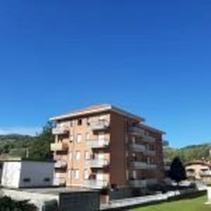 095 – Appartamento in vendita a Santo Stefano Belbo