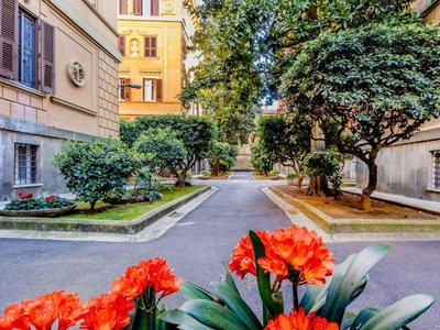 Prestigioso appartamento di 87 m² in vendita Via delle Tre Madonne, Roma, Lazio