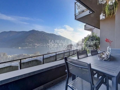 Appartamento di lusso di 140 m² in vendita Via Bixio, Como, Lombardia
