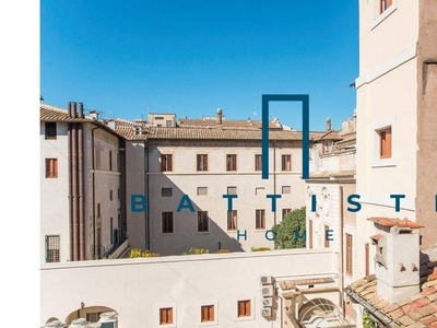 Prestigioso appartamento di 77 m² in vendita Piazza Farnese, Roma, Lazio