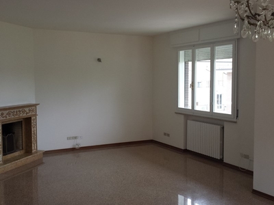Appartamento in Affitto a Rimini, zona Palacongressi, 1'150€, 160 m²