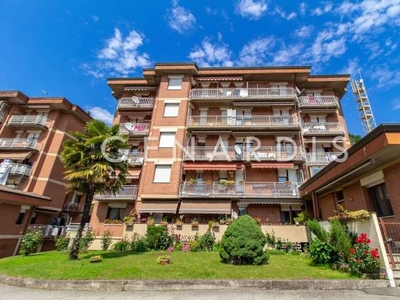 Appartamento in vendita in Luino, Italia