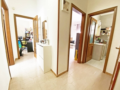 Bilocale in Vendita a Brindisi, zona Commenda, 47'000€, 70 m²