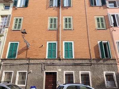 Bilocale in Vendita a Parma, zona Centro storico, 100'000€, 42 m²
