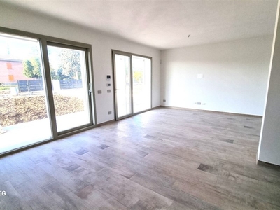 Casa Indipendente in Vendita a Parma, 395'000€, 150 m², con Box