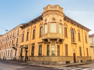 Esclusiva Casa Indipendente di 1064 mq in vendita Torino, Italia
