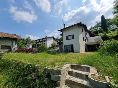 Prestigiosa villa di 250 mq in vendita, Via S. Sebastiano, Lanzo d'Intelvi, Como, Lombardia