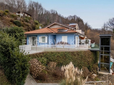Prestigiosa villa di 185 mq in vendita Via Rongeno, Miazzina, Verbano-Cusio-Ossola, Piemonte