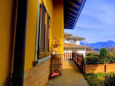 Villa di 450 mq in vendita Via Aldo Moro, 2, Fiorano al Serio, Bergamo, Lombardia