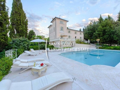 Prestigiosa villa di 530 mq in vendita Montespertoli, Italia