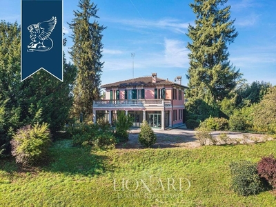 Esclusiva villa in vendita Fino Mornasco, Italia