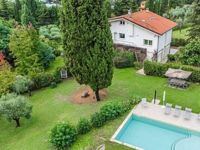 Prestigiosa villa di 308 mq in vendita Via della Magia, 596, Camaiore, Toscana