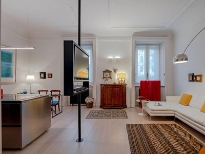 Prestigioso appartamento di 123 m² in vendita Milano, Lombardia