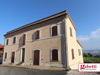 Quadrilocale con box doppio a Tavoleto