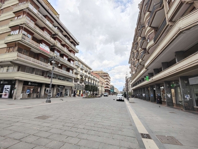 Quadrilocale in Corso Vittorio Emanuele in zona Centro a Avellino