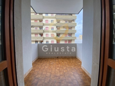 Quadrilocale in Vendita a Brindisi, zona S. Chiara, 134'000€, 110 m²
