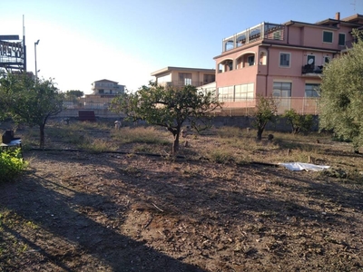 Terreno Residenziale in vendita a Belpasso via Valcorrente, 30