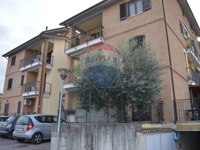 Trilocale in Vendita a Perugia, zona Pila, 138'000€, 80 m²
