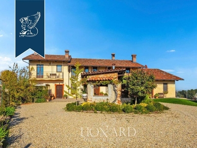 Prestigiosa villa di 700 mq in vendita, Narzole, Piemonte