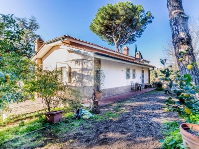 Villa in vendita a Ariccia Roma