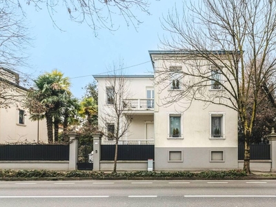 Villa di 400 mq in vendita Via Guglielmo Marconi, Padova, Veneto
