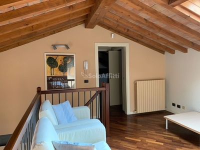 Appartamento in Affitto a Modena, 970€, 70 m², arredato