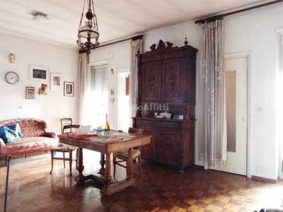 Appartamento in Affitto a Torino, zona Crocetta, 1'000€, 180 m²