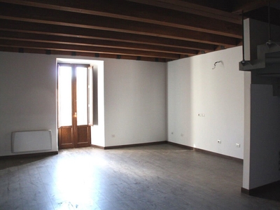 Appartamento in vendita 1 Stanza da letto a Sulmona