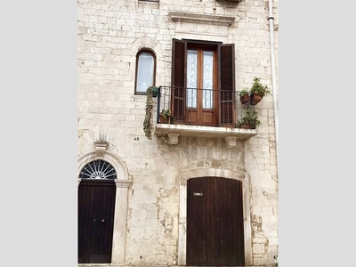 Casa Indipendente in Vendita a Bari, zona Città Vecchia, 695'000€, 298 m²
