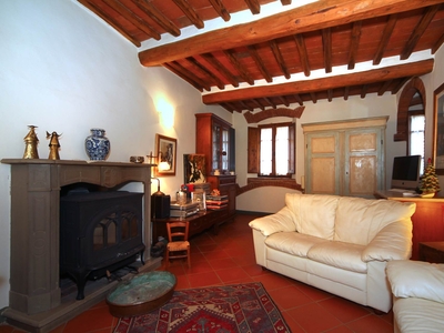 Appartamento indipendente in ottime condizioni in zona San Donato in Poggio a Barberino Tavarnelle
