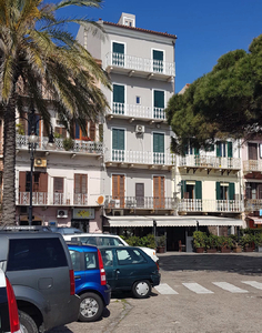 Appartamento indipendente in vendita 3 Stanze da letto a La Maddalena