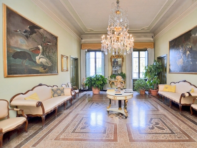 Appartamento storico in vendita 3 Stanze da letto a Lucca