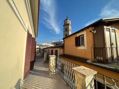 Appartamento storico in vendita 6 Stanze da letto a Frosinone