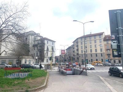 Bilocale in Affitto a Milano, zona Pagano, 1'900€, 75 m², arredato