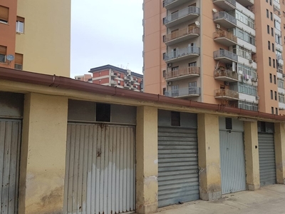 Box in Vendita a Palermo, 25'000€, 13 m²