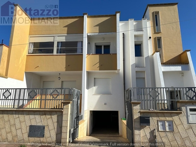 Casa in vendita 4 Stanze da letto a Lizzano