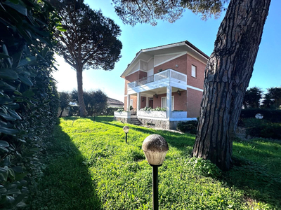Casa in vendita in Anzio, Italia