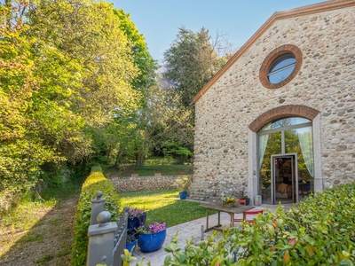 Casa in vendita in Costermano, Italia