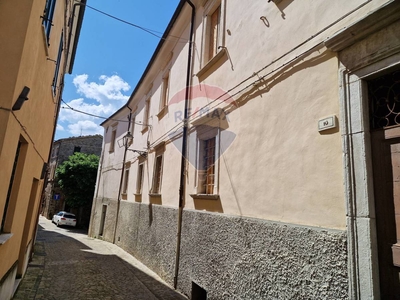 Casa indipendente in vendita 13 Stanze da letto a Serra San Quirico